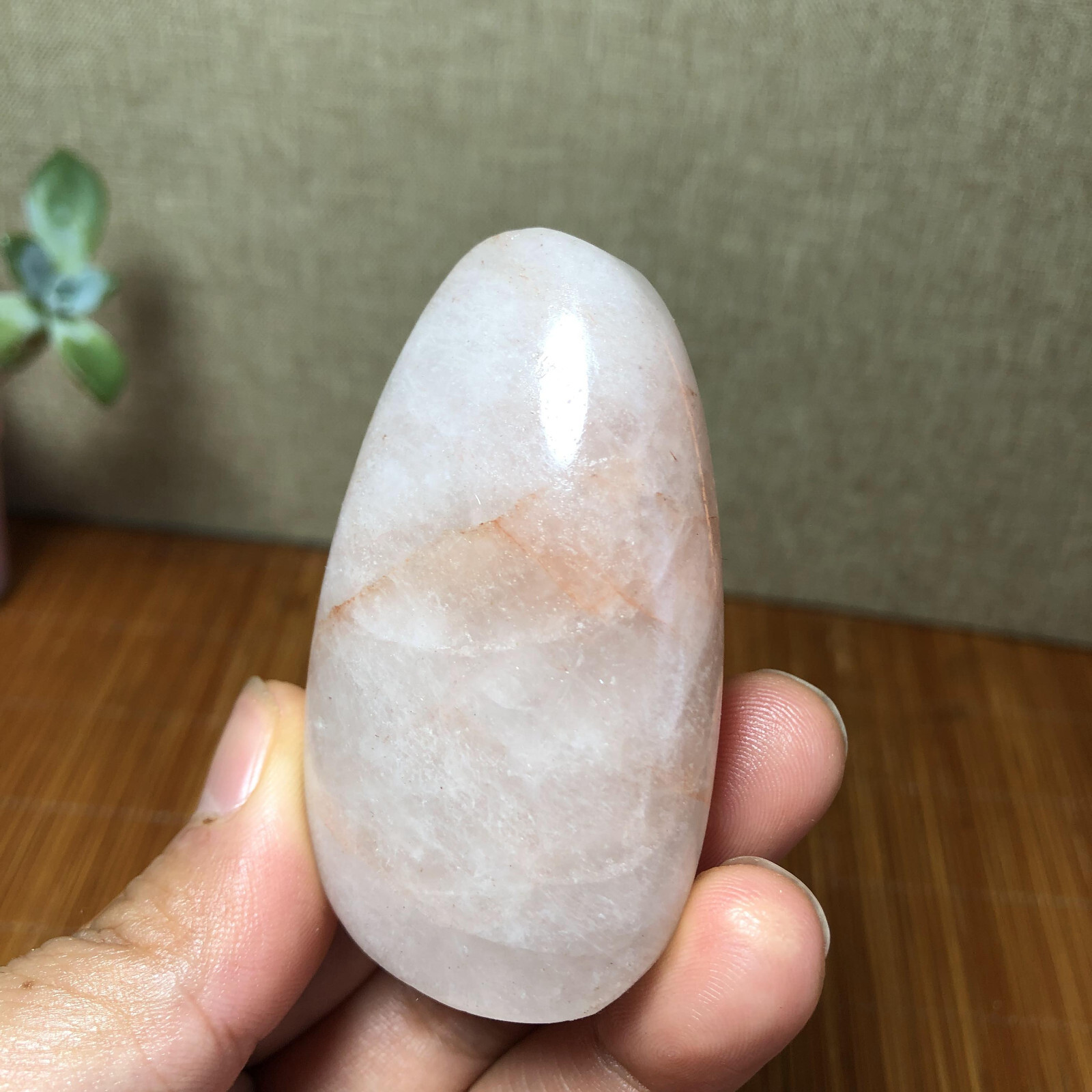 63mm Natural Red gum flower Crystal gemstone polish/rough Specimen 97g A3385