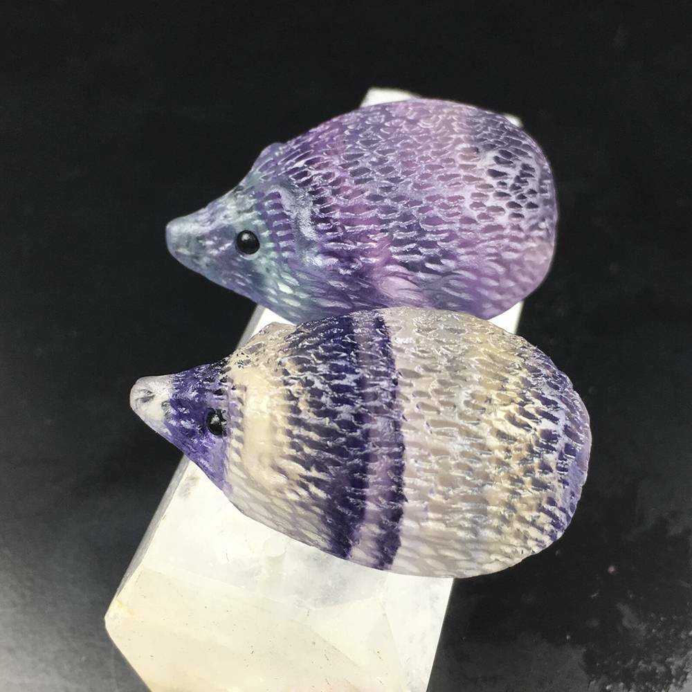 Natural Quartz Crystal Skull Carved Rainbow Fluorite Hedgehog Stone Healing.