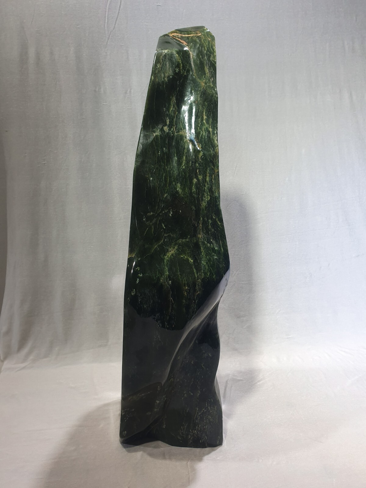 Nephrit Jade Sculpture Freieform Ground 46.3lbs 23 3/16×6 5/16×5 1/2in Decor