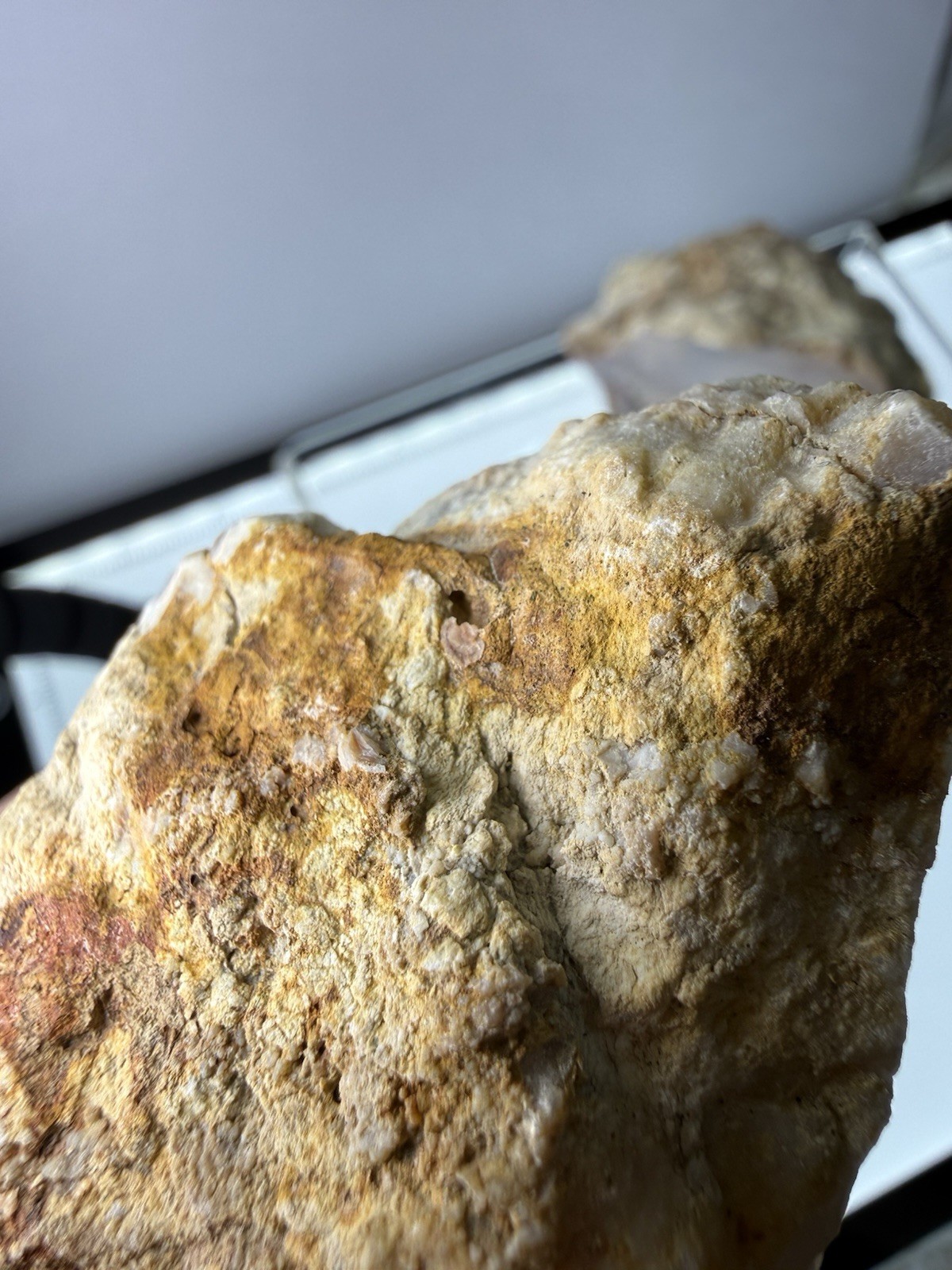 Natural Quartz Crystal Mineral Geode Pieces Annville, Kentucky 236grams