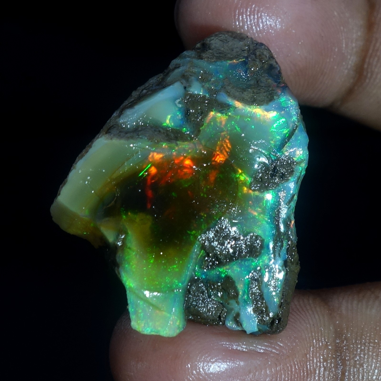 AA+ Ethiopian Oli Opal Rough Entreated Welo Opal Multi Fire Color Flash 68.00Cts