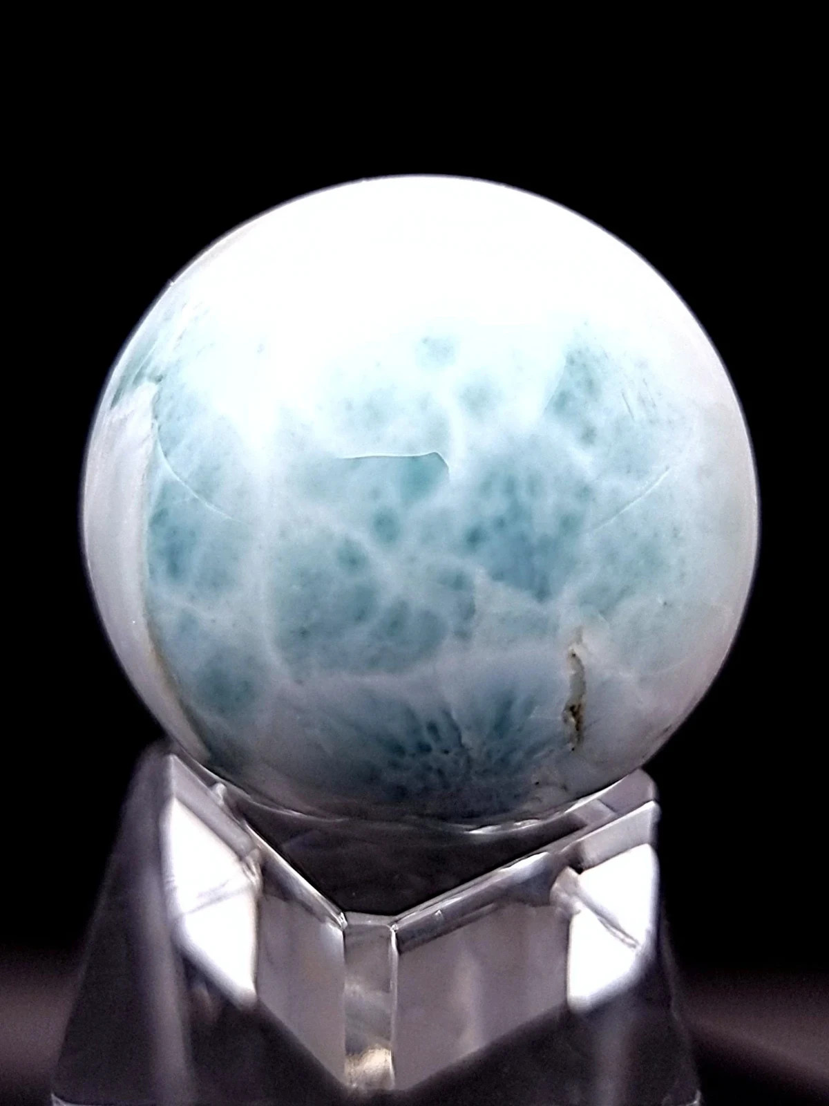 DOMINICAN REPUBLIC LARIMAR SPHERE 39.7 MM
