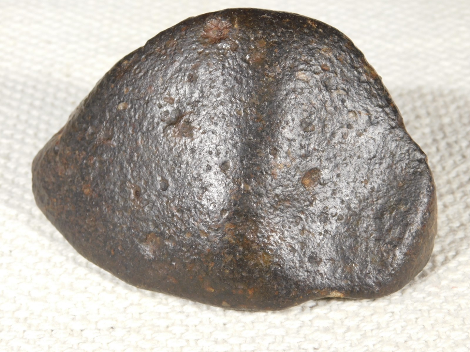 wOw! Stony METEORITE with DARK Fusion Crust and REGMAGLYPTS Libya 274gr