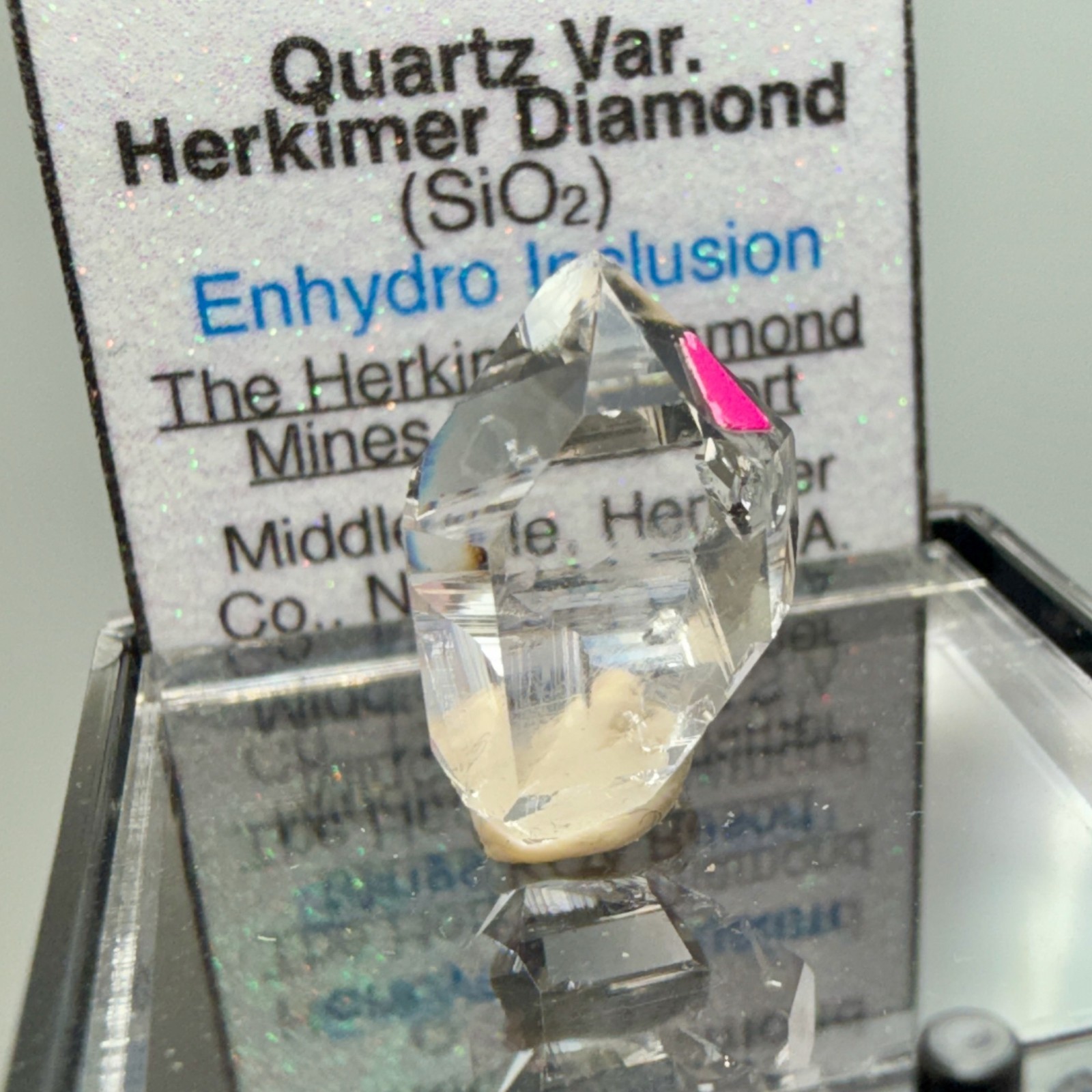 1.54 g Enhydro A-Grade Herkimer Diamond Gem w/ Moving Hydrocarbon