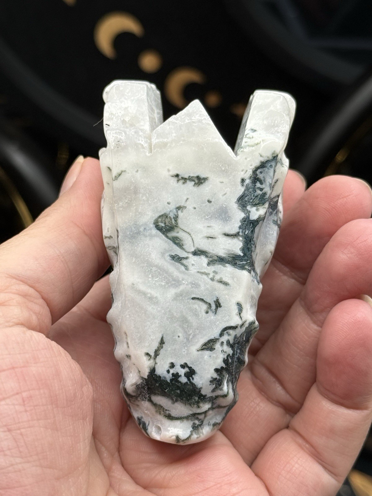 Natural Tree Agate Dragon Head Skull Good size Great price Free ship & gift