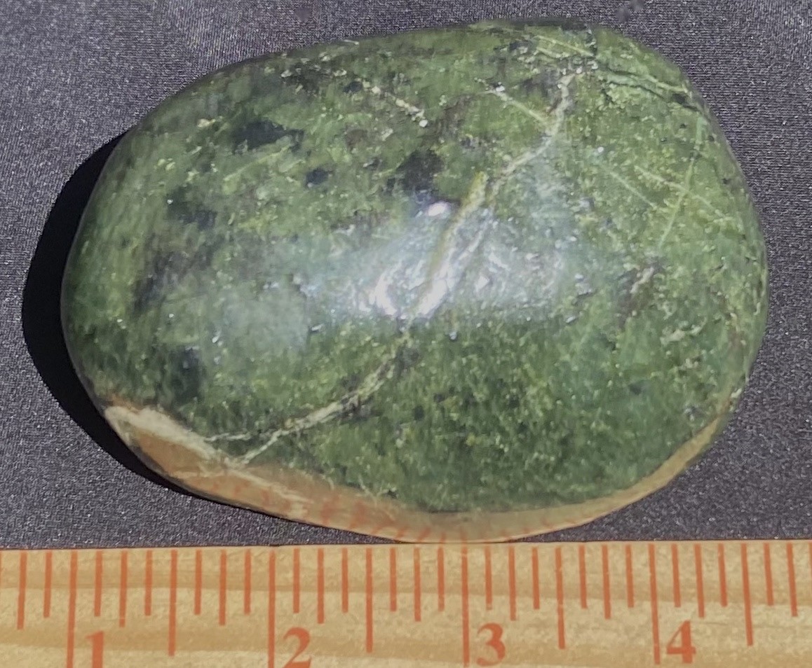 BIG SUR SERPENTINE RICH GREEN BIG POLISHED NUGGET 400 GRAMS -14.1 OZ’s MONTEREY