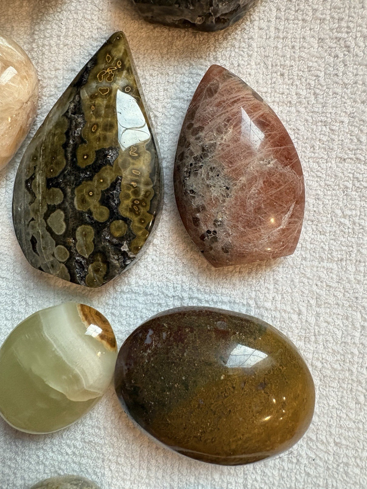 Lot If 12 Palm Worry Stones Misc Materials Reikee Meditation Healing Stones