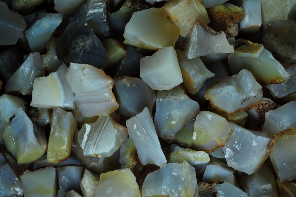 1/2 lb Agate Rough Stones – Natural Crystal Mineral Rock Tumbling (Mada)