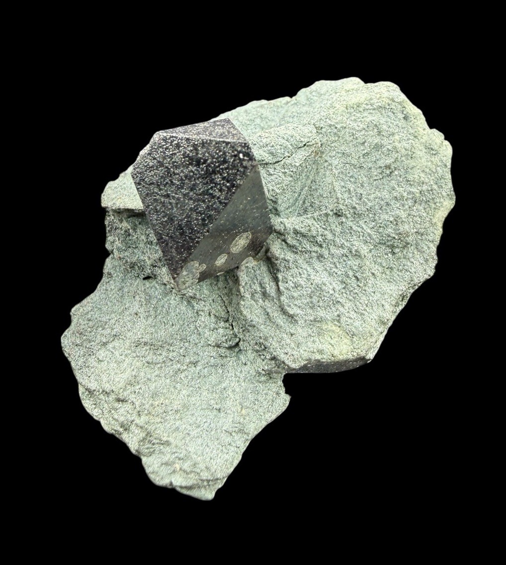 Magnetite Crystal : Diamantina . Minas Gerais , Brazil 🇧🇷
