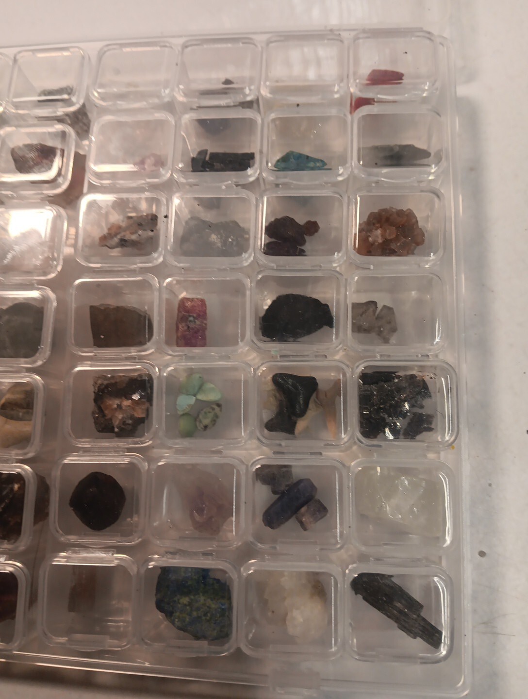 crystal rock Gemstone mineral Lot Collection With 56 Grid Organizer