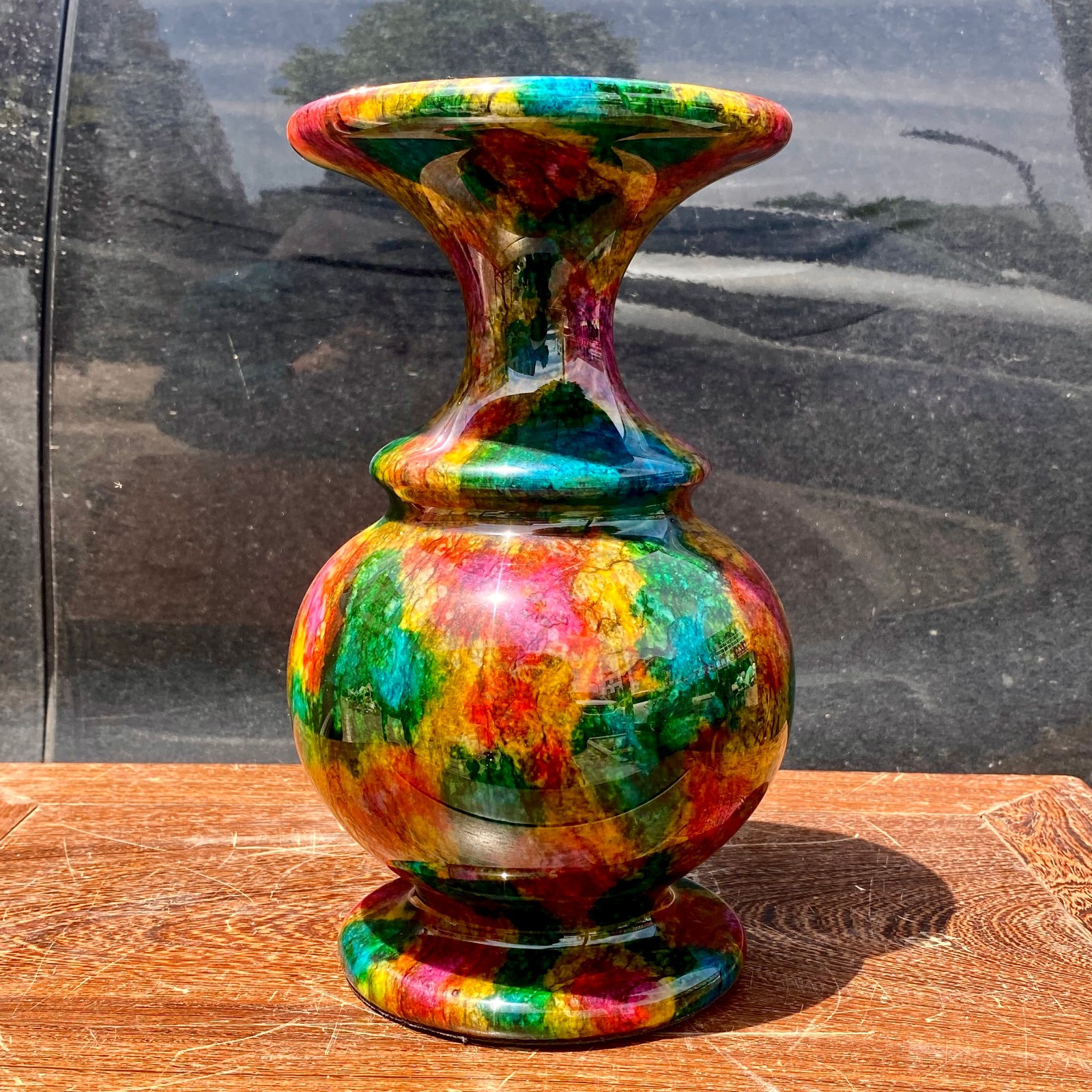 8..8LB A A Natural “Seven Colors Jade” vase specimen -Taiwan China mh633