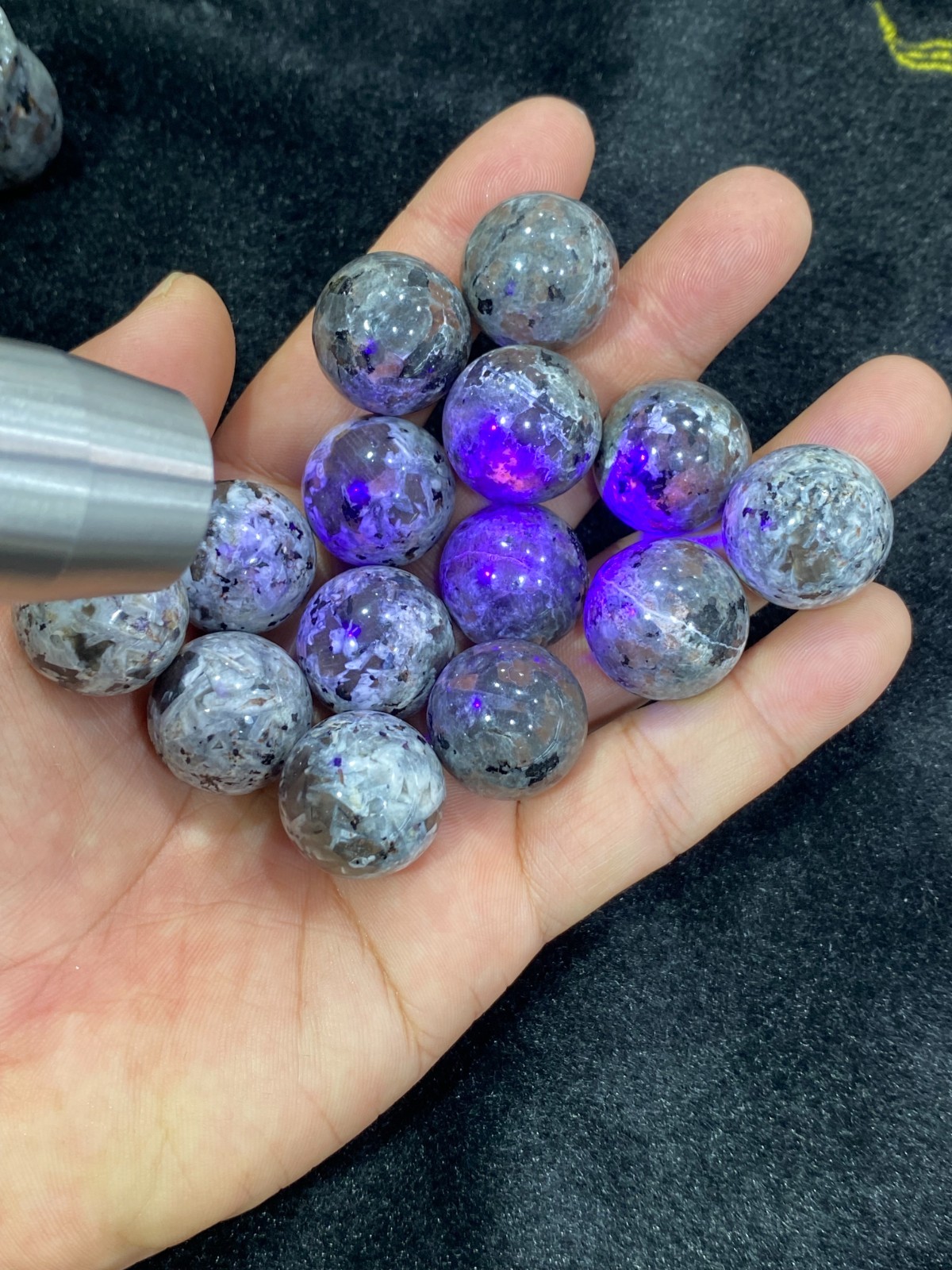 5pc Natural Yooperlite Sphere Quartz Crystal Carved ball reiki healing gift 20mm