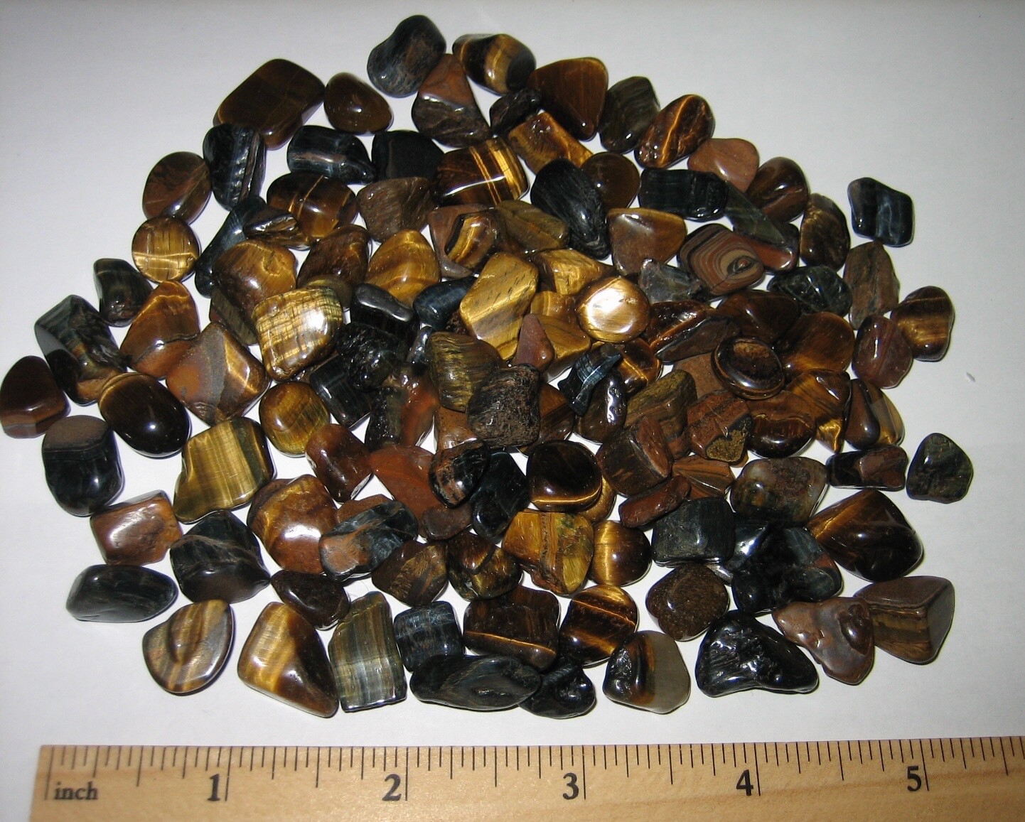 122 TUMBLED POLISHED SMALL NATURAL 0.2″- 0.6″ TIGER EYE STONES ~ 200.4grams *A