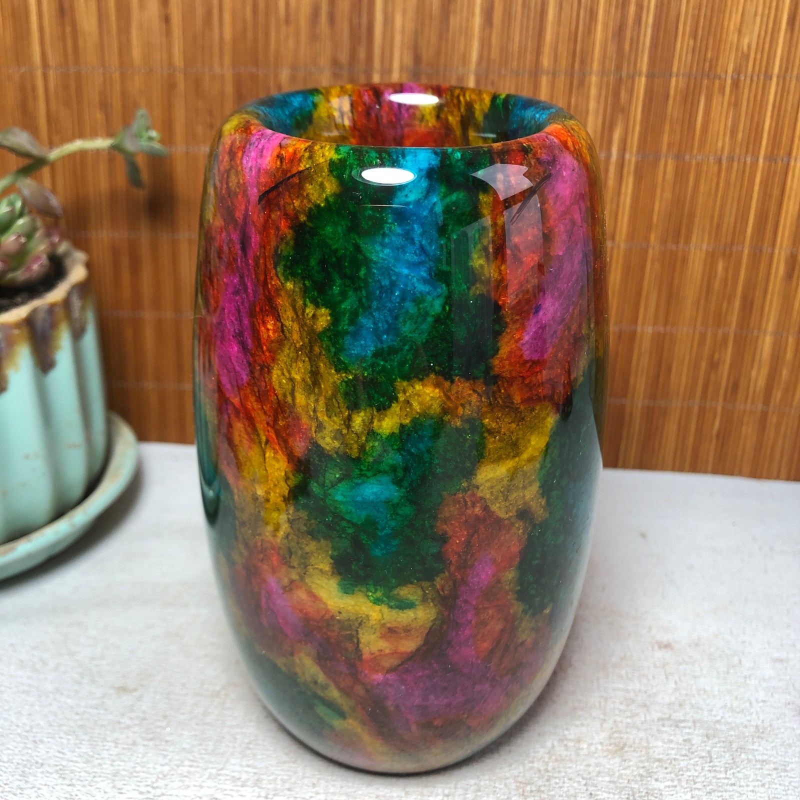 Natural “Seven Colors Jade” vase specimen -Taiwan China 1095g 130-78-78mm A4901