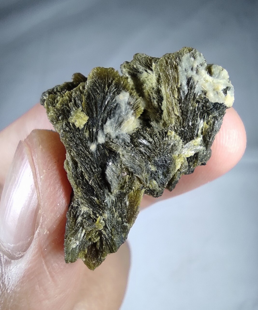 200gms Of Aesthetic Epidote Crystals Lot From Baluchistan, Pakistan.