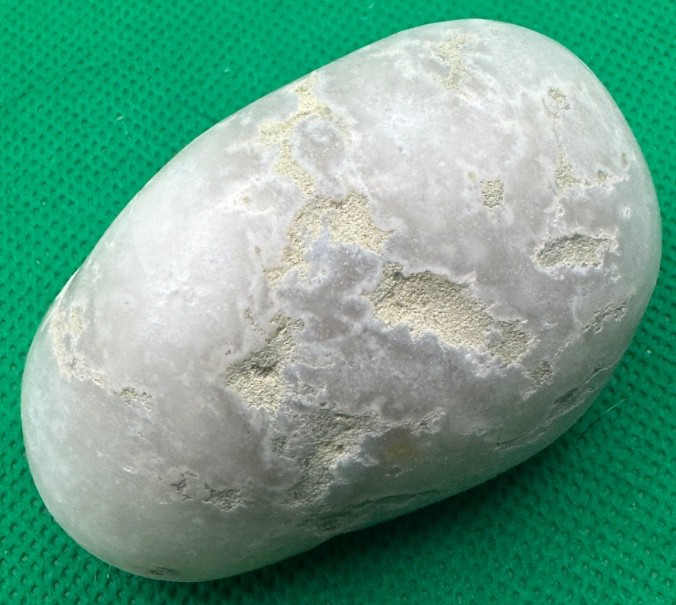 2.5″ Unopened Natural Quartz/Chalcedony Nodule