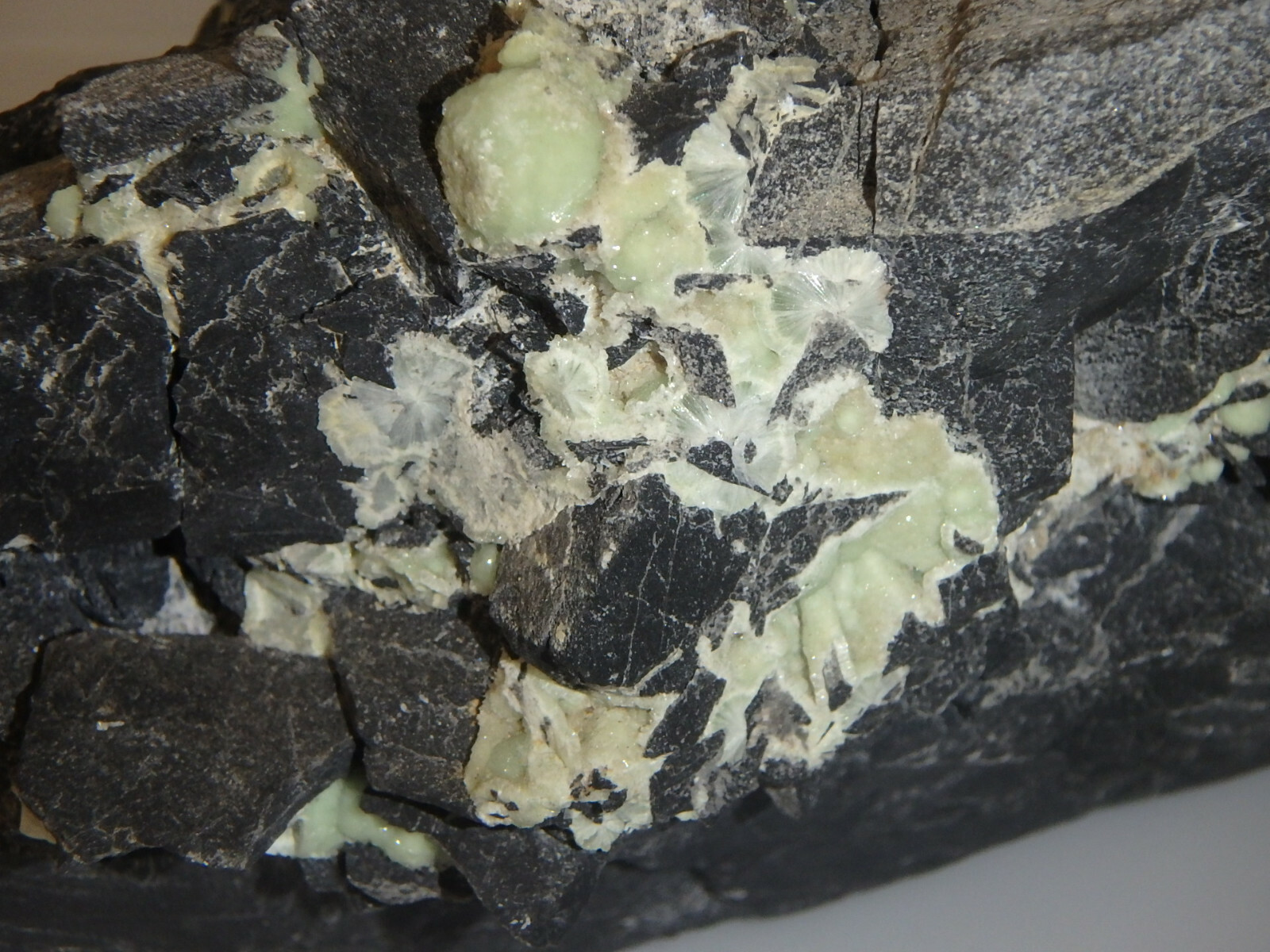 1 Lb 12 oz Wavellite in Matrix Montgomery County Arkansas 793 grams