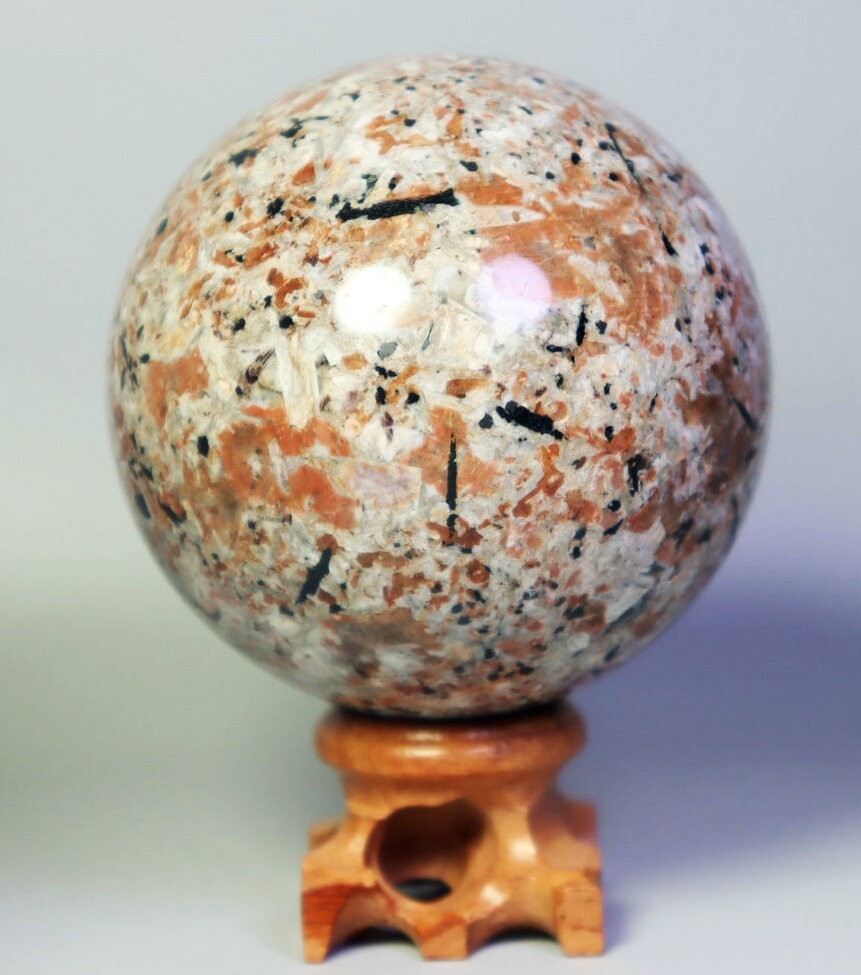 67mm Natural Maple leaf Red Granite Quartz Crystal Sphere Ball Healing / Stand