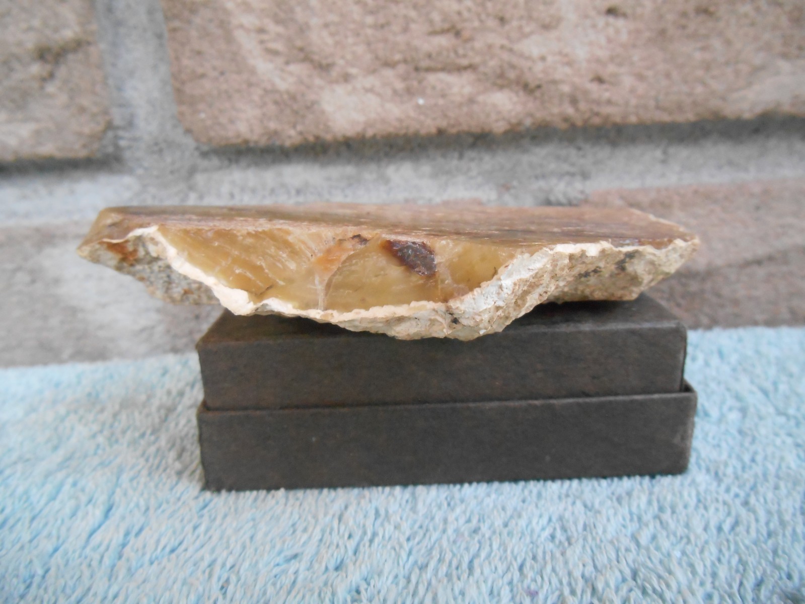 4-1/2 OZ. NATURAL RAW OPAL SLAB ?? STONE 2-9/16″ TALL X 4-5/16″ WIDE X 5/8″