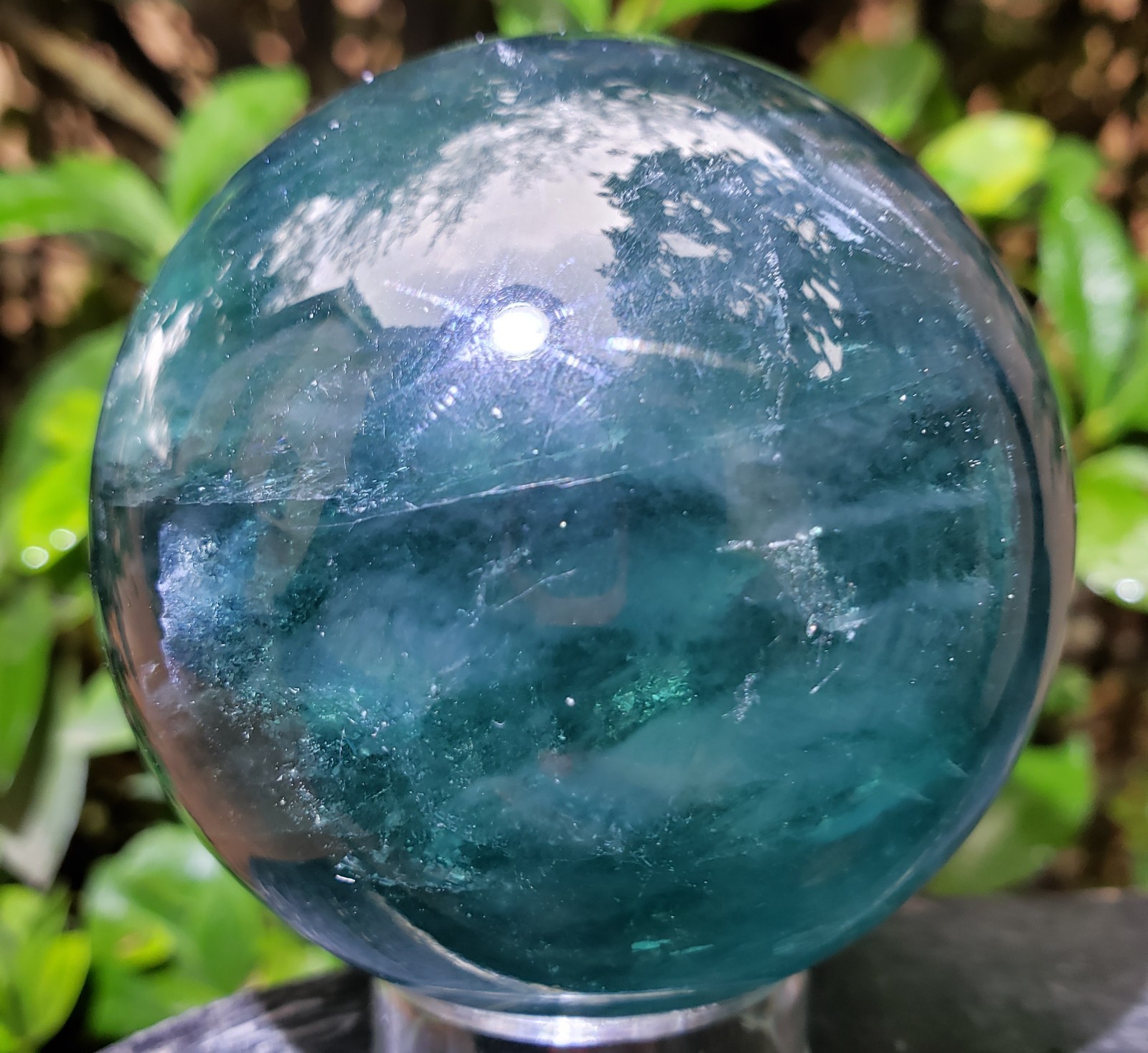 2.5″ Deep Blue Fluorite Quartz Crystal Sphere Ball Orb Rainbow UV, 457g or 1 lb