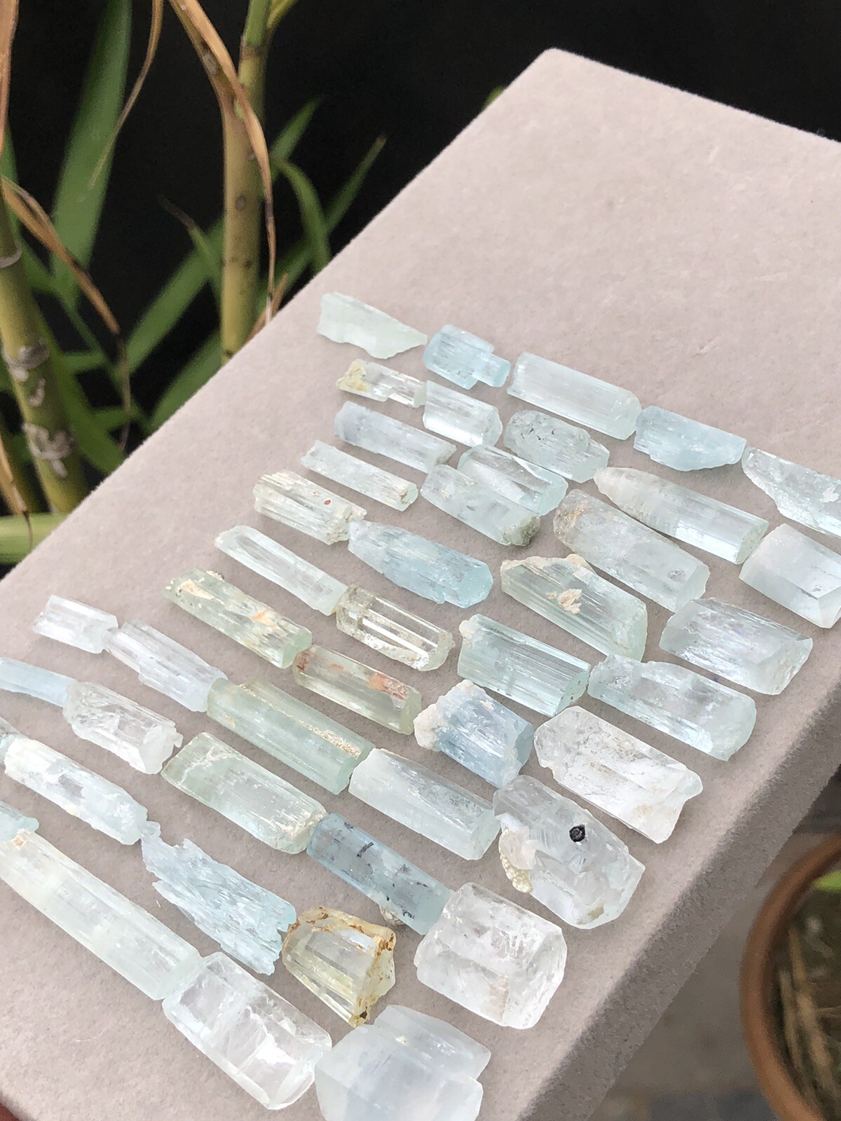 100 Grm Top Class Aqumarine Crystal Natural Colour Shiger Pakistan