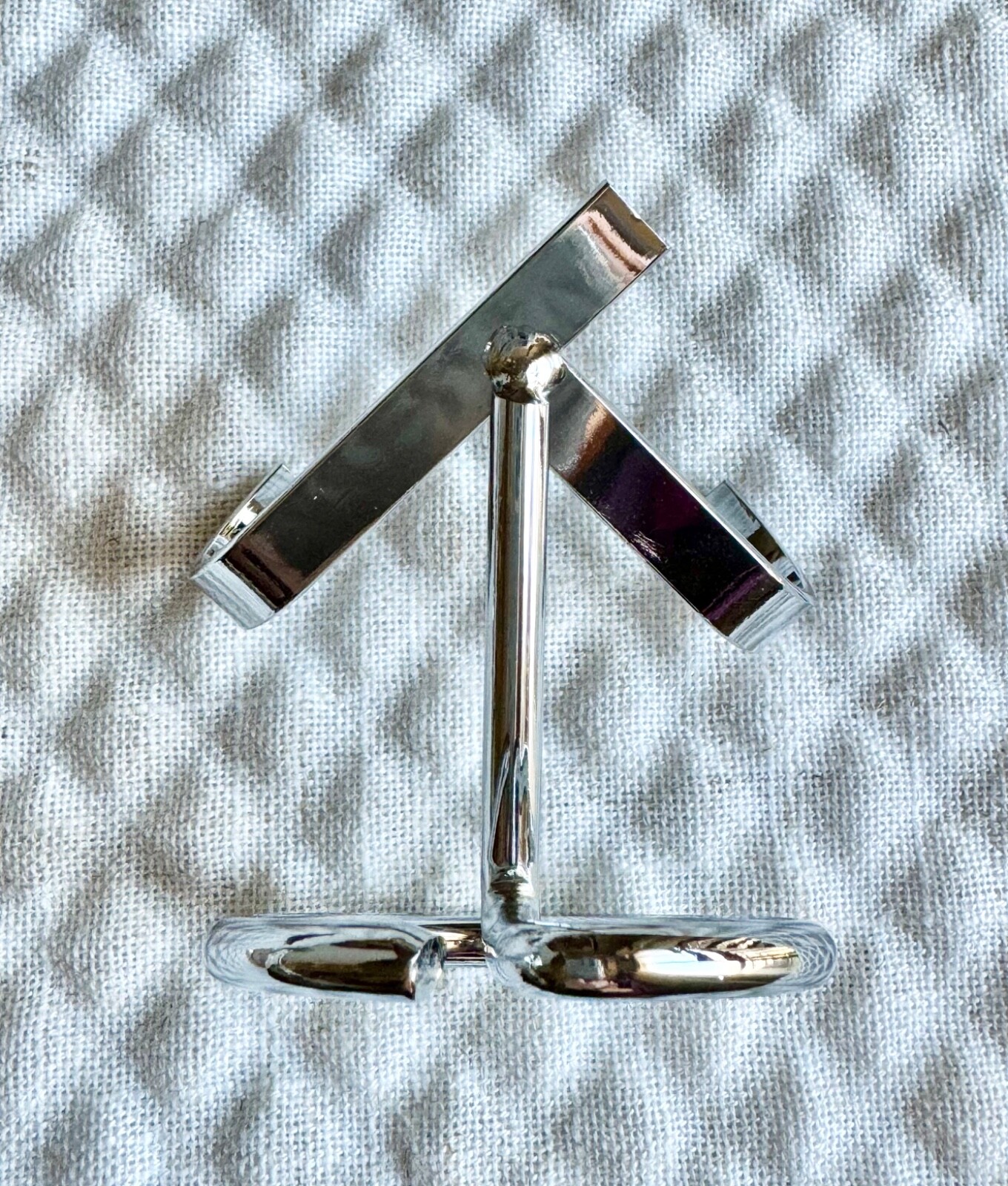 New Silver Tone Metal Display Holder for Stones & Crystals 2.5” – STAND ONLY