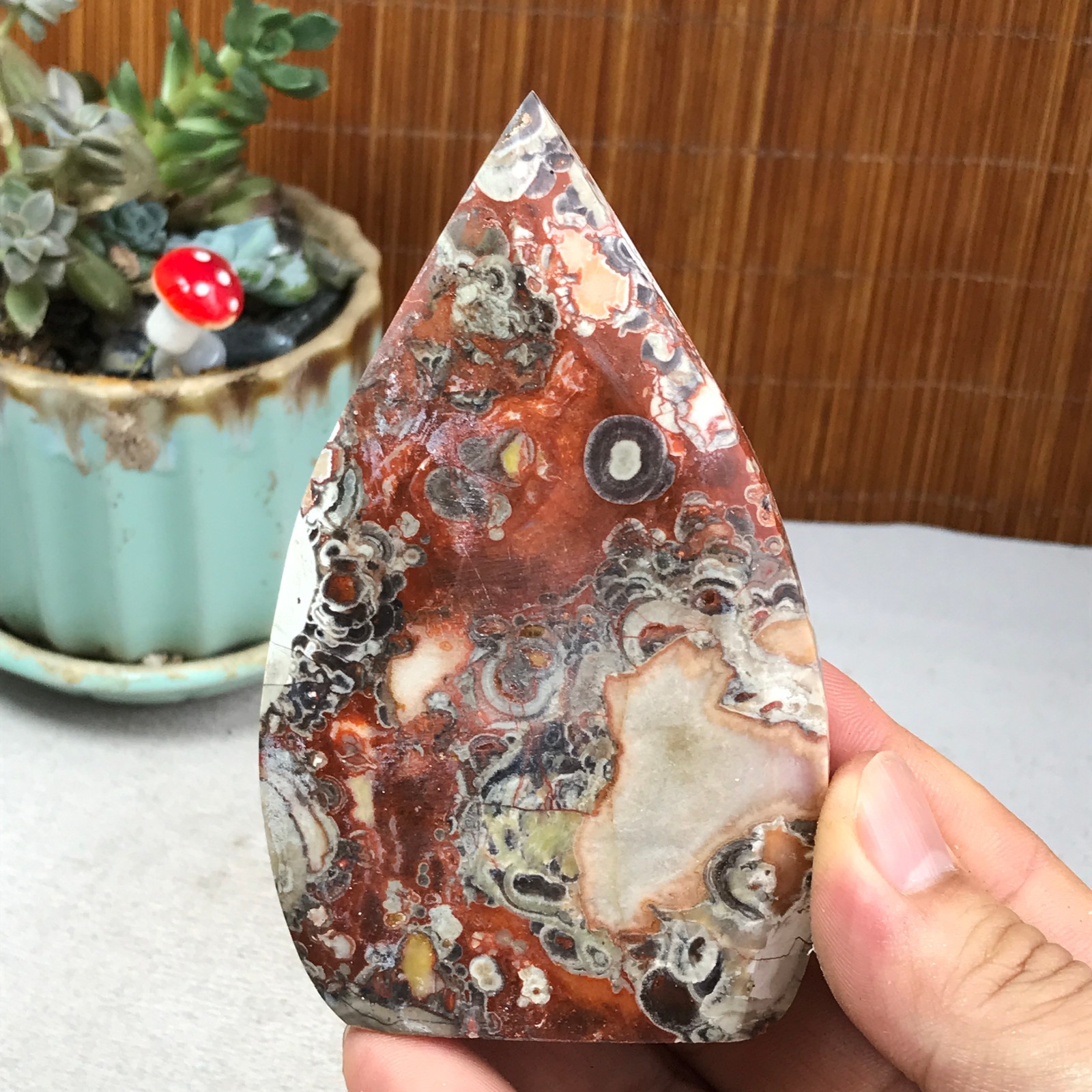 Natural money Mexico agate hand carve leaf Crystal Specimen free standing A6260
