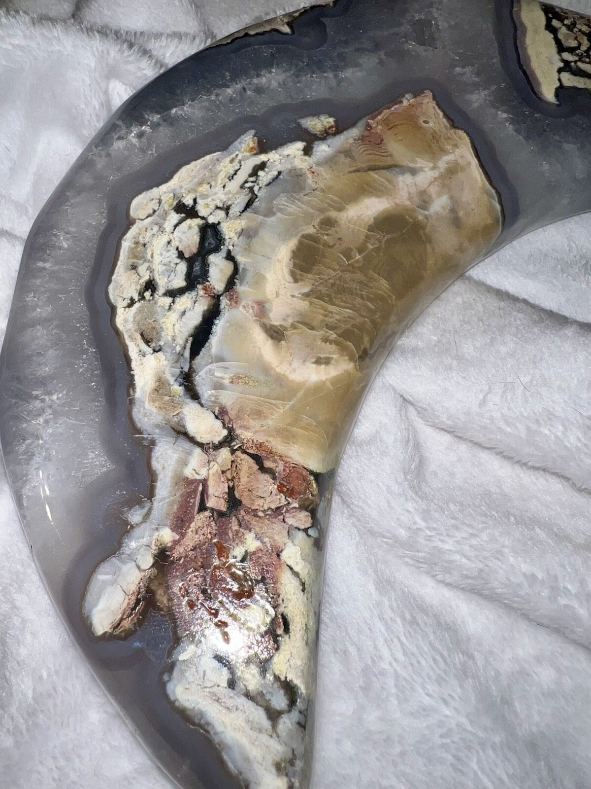 XL Druzy Volcano Agate Moon (10 1/2 in./almost 7 lbs.) Nice Strong UV Reactive