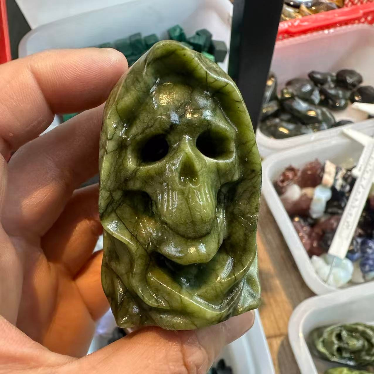 1pc Natural Green Jade Quartz Carved Skull Crystal Reiki Healing Decor