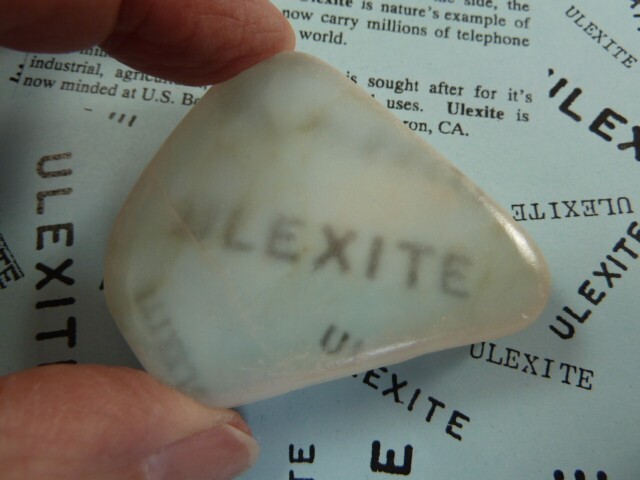 (r32-95) 1-7/8″ Ulexite gemstone Mineral TV rock mine mined rocks Boron CA USA
