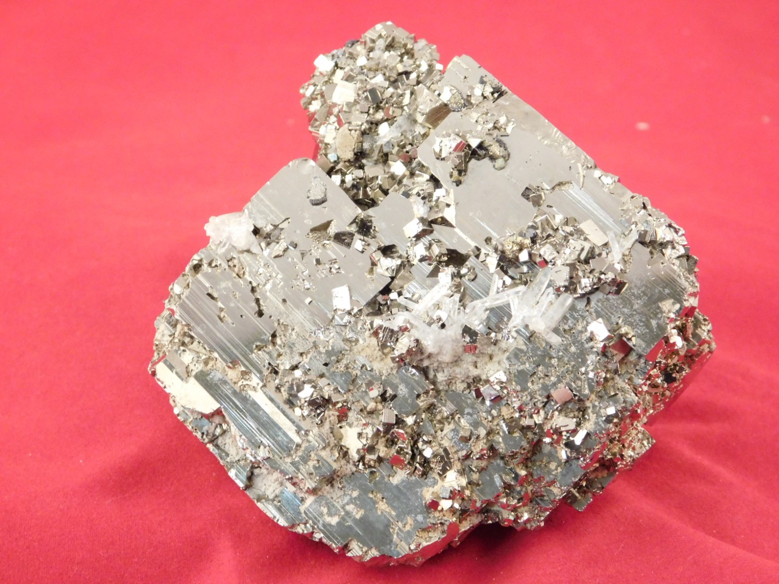 wOw BIG! AAA Pyrite CUBE Cluster 100% Natural Peru 825gr