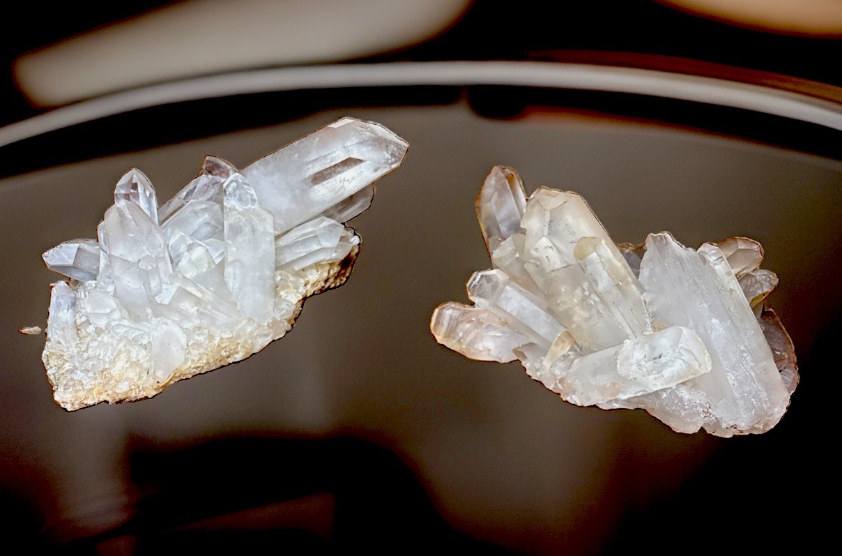 Set Of 2 Free Standing Natural Clear Crystal Quartz Decor Pieces Totaling 5lbs