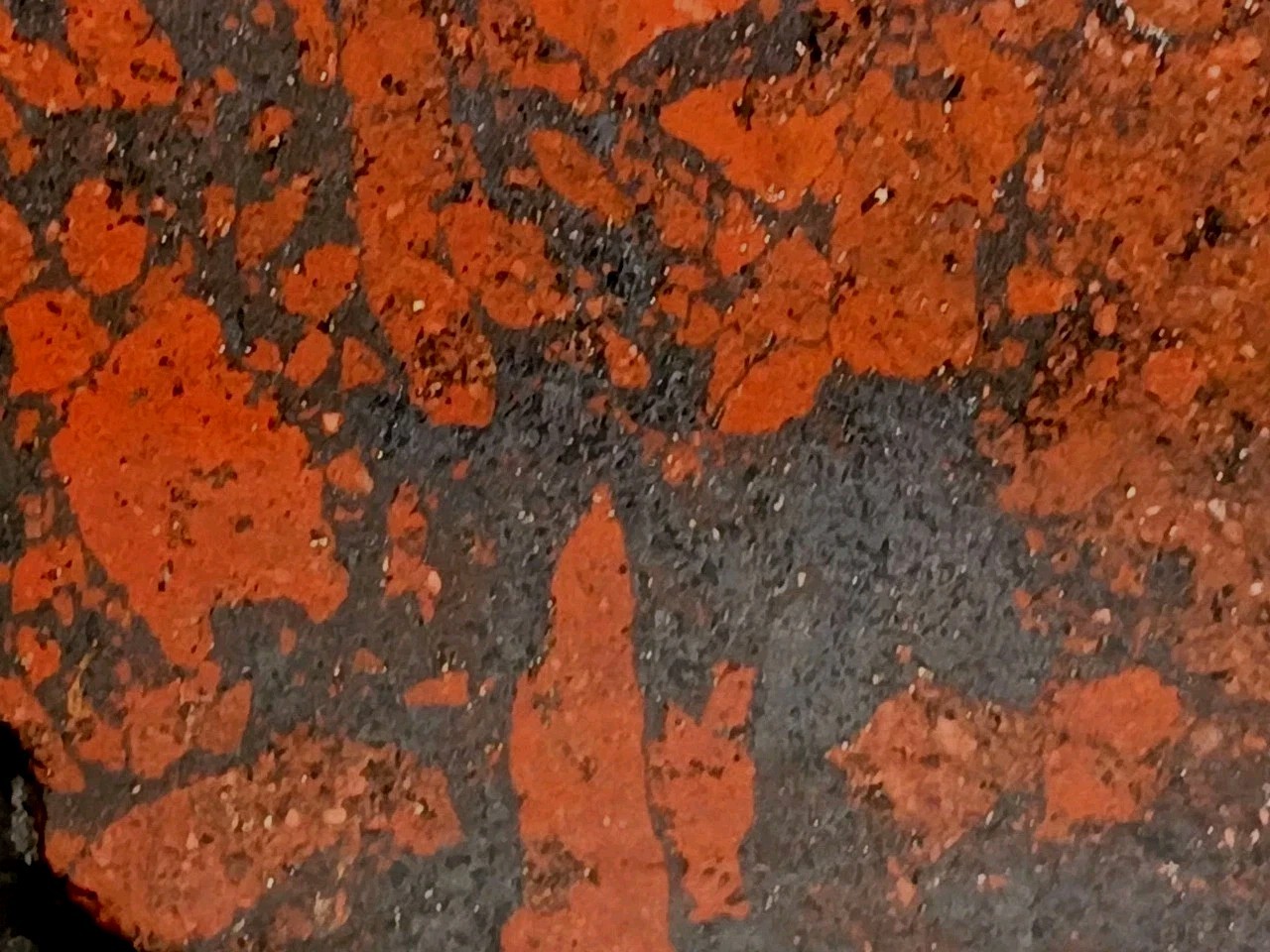 ​873g Pilot Knob Red Jasper Magnetite Breccia Iron Co MO Polished