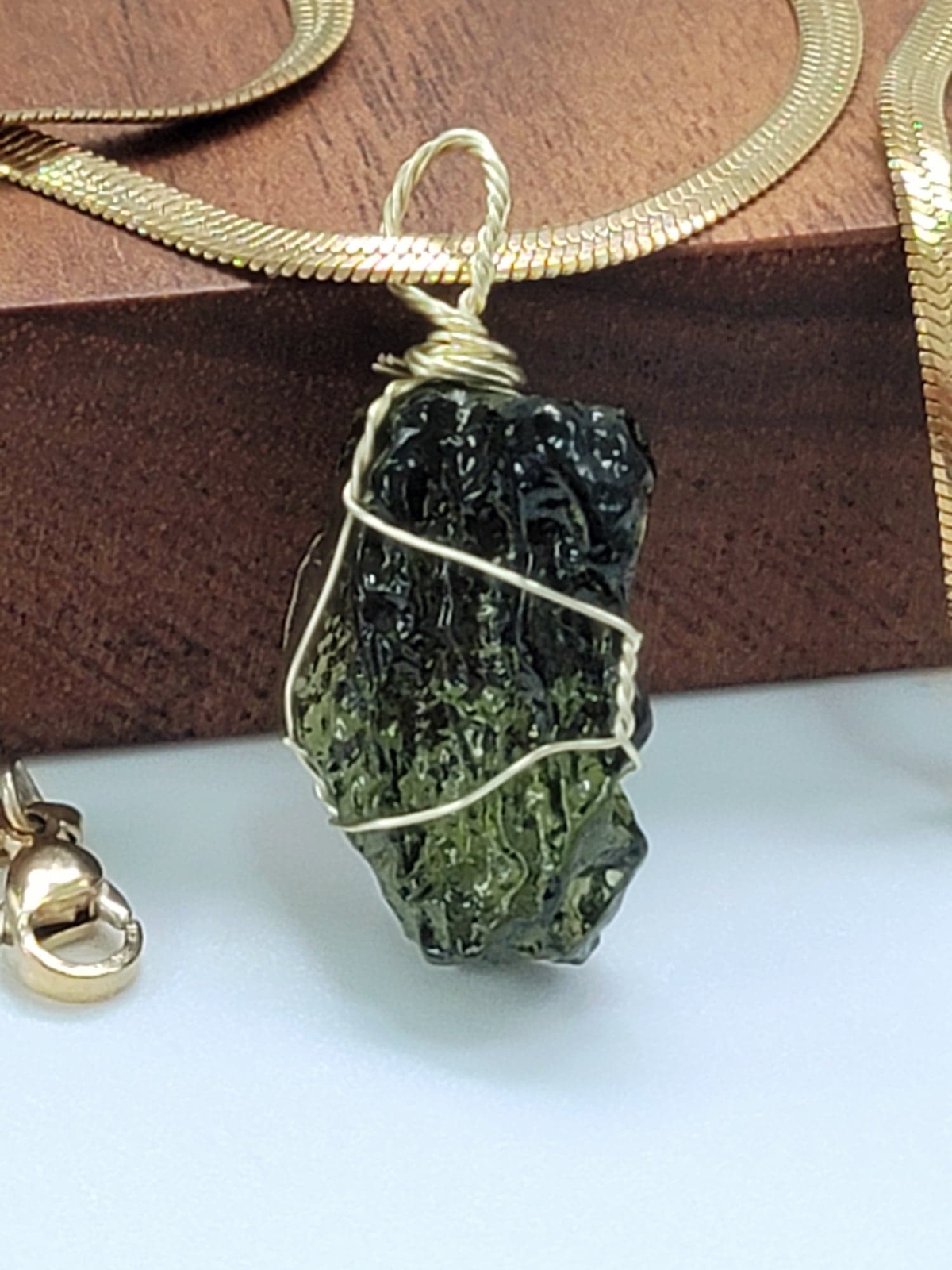 Genuine Moldavite Choker Necklace 100 % Natural Minimalist Gifts, Trendy
