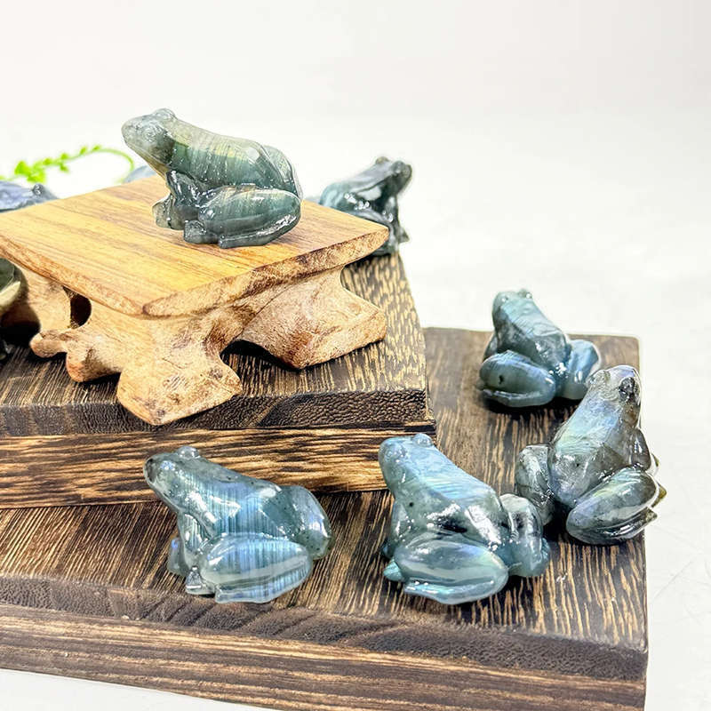 Natural Labradorite Quartz Crystal Stone Frog Carved Healing Reiki Mini Figurine