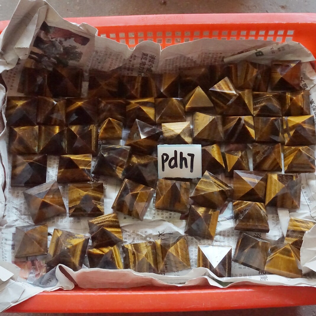 0.5LB 10Pcs Natural Tiger Eye Quartz Crystal Pyramids Points Polished Healing