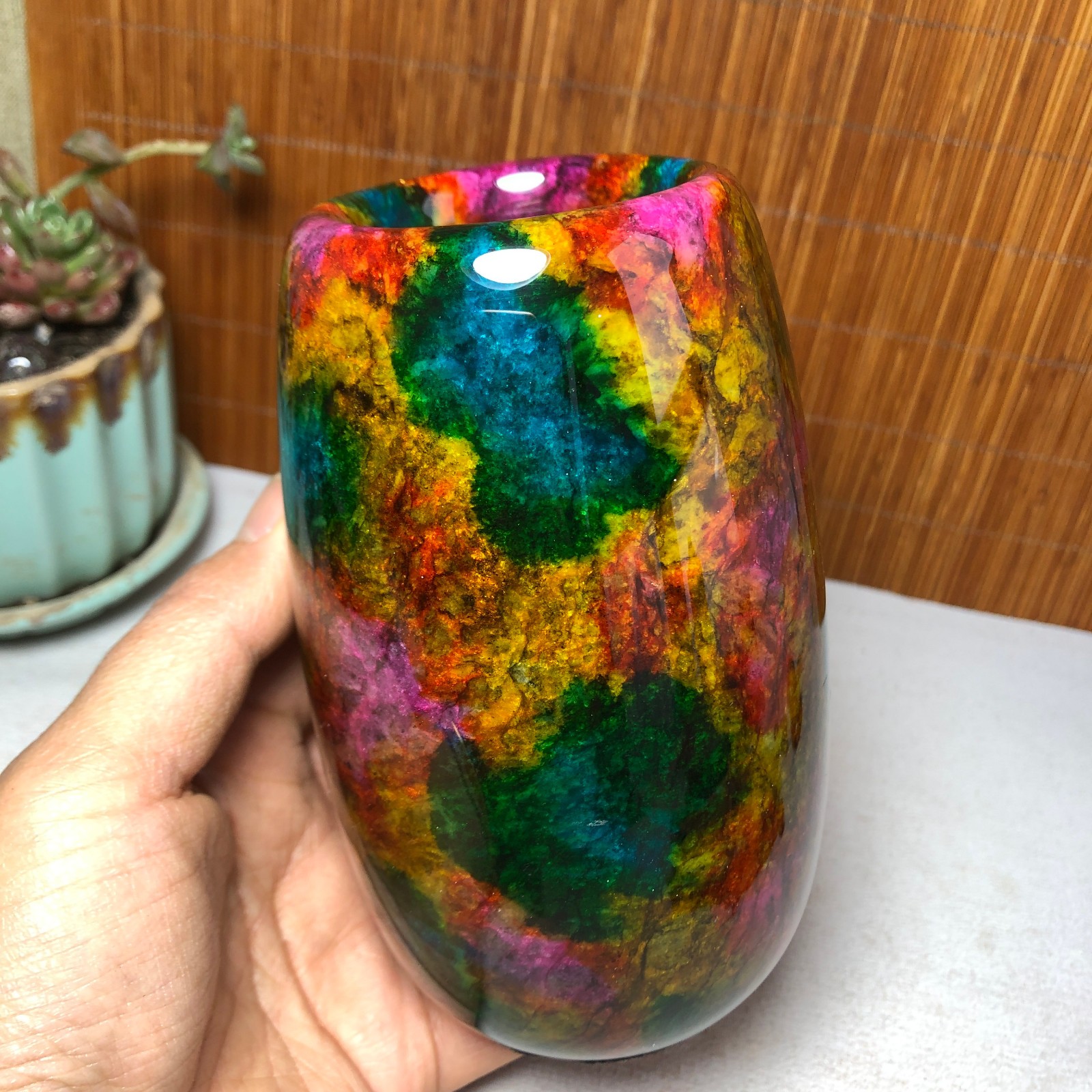 Natural “Seven Colors Jade” vase specimen -Taiwan China 1110g 130-79-79mm A4900