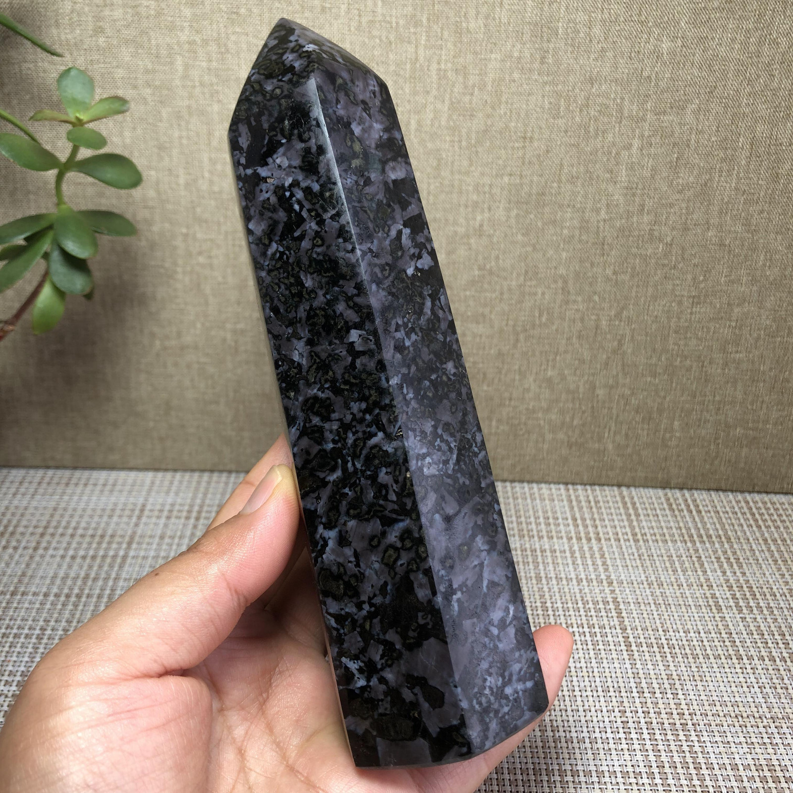 675g Natural Fireworks Stone Crystal Wand Point Healing free standing A2886