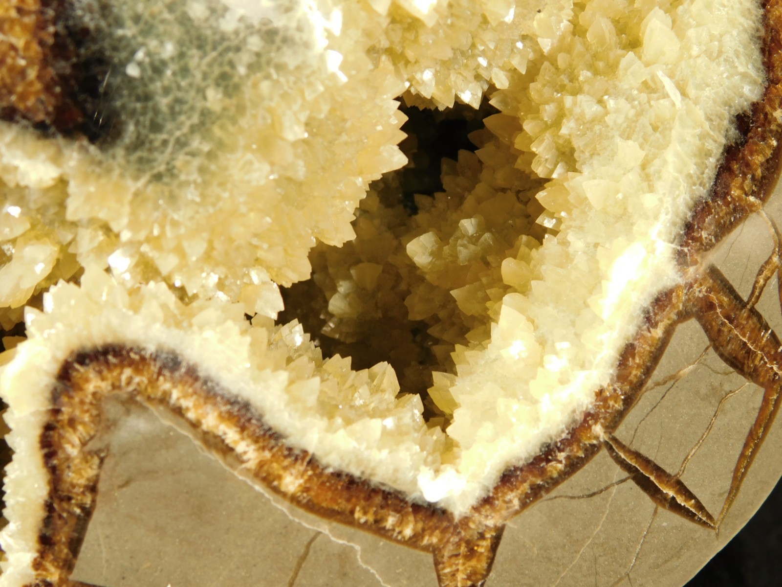 Big Polished AAA Crystal Filled Hollow Septarian GEODE Free Form Utah 1044gr