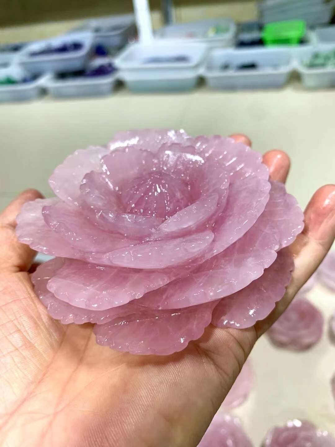1pc Natural rose quartz hand engraving Crystal flower Skull Reiki energy gift