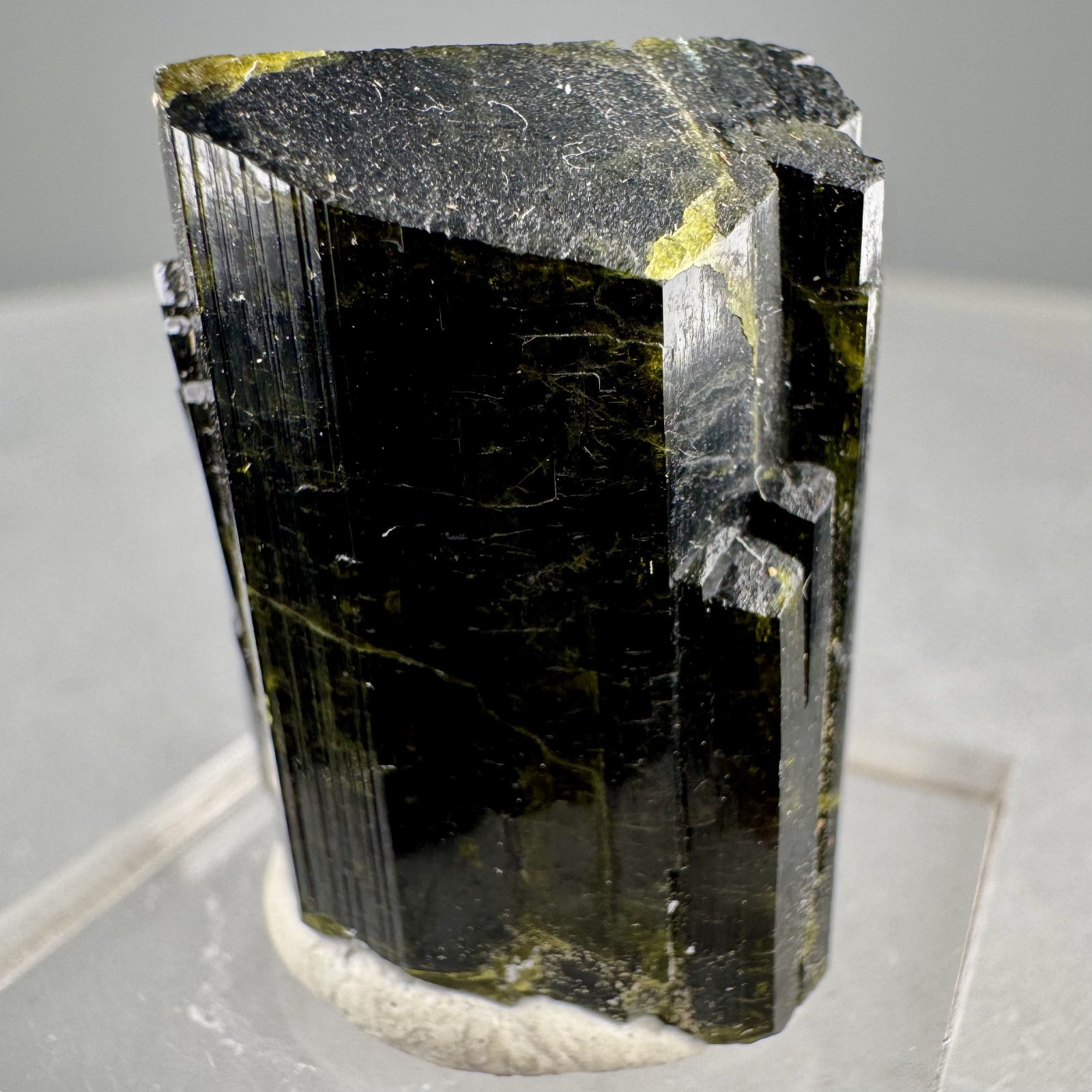 Fine Green Epidote Crystal: Saline Valley, Inyo County, California, USA