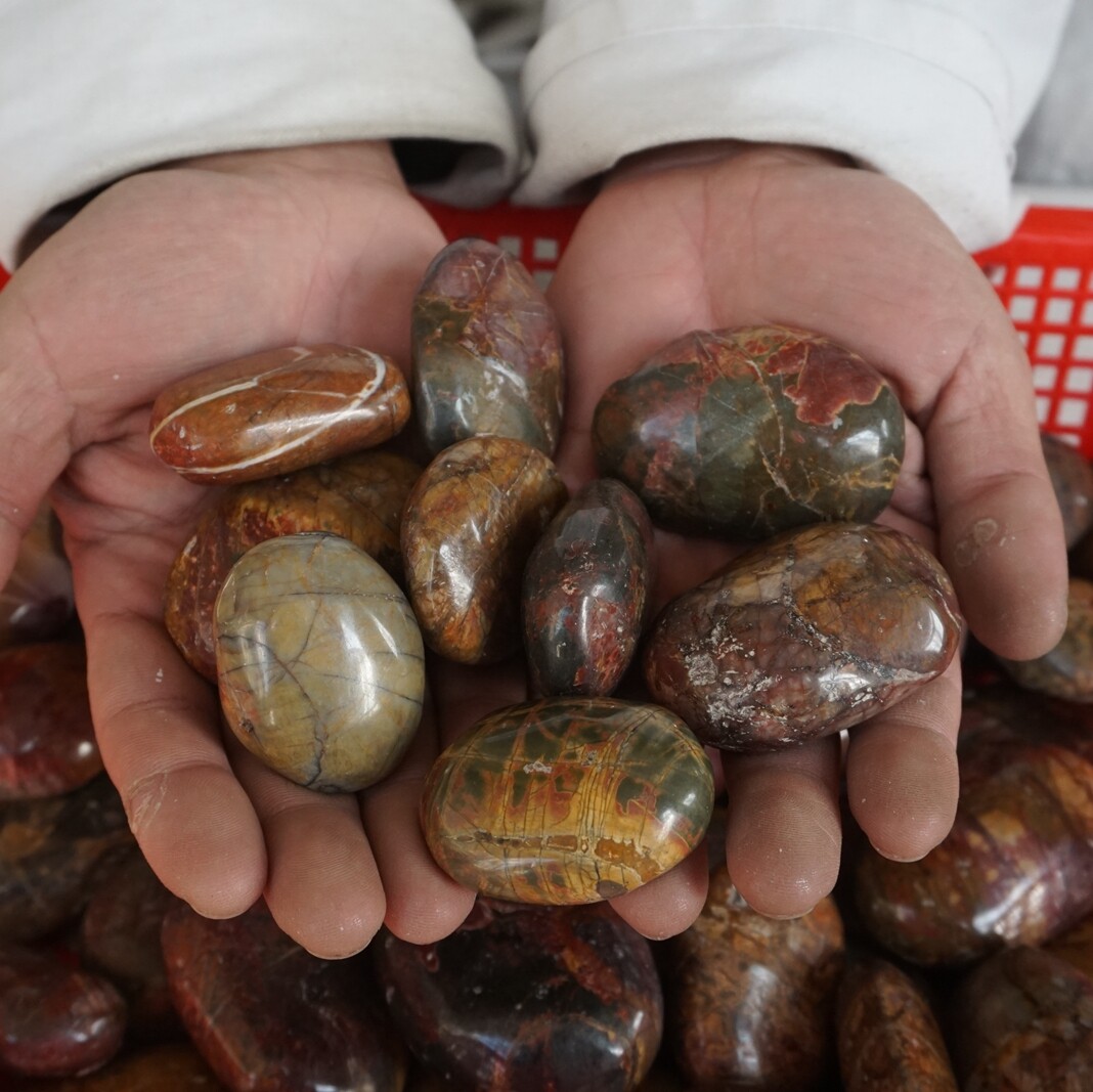 12 Pieces 1kg Cherry Creek Jasper Picasso Crystal Tumbled Palm Stone Healing