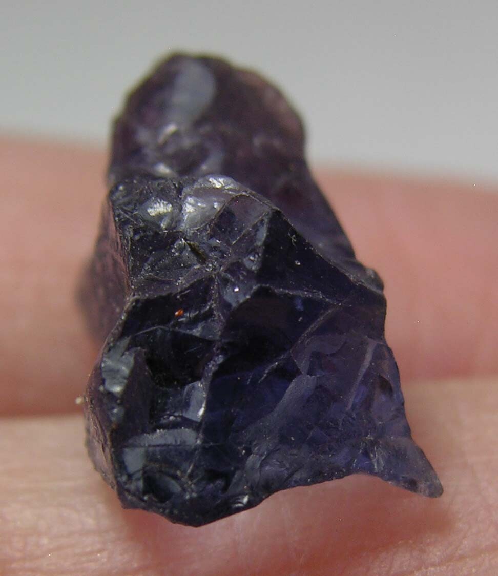#17 Africa 7.45ct Uncut Rough Blue Pleochroic iolite Specimen 1.45g 16.00mm