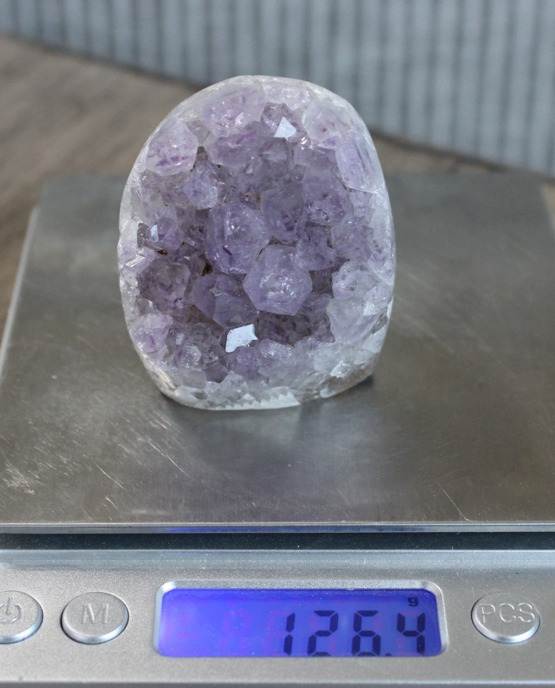 AMETHYST FREEFORM 2.00 X 1.71 INCHES/ 126.4 GRAMS