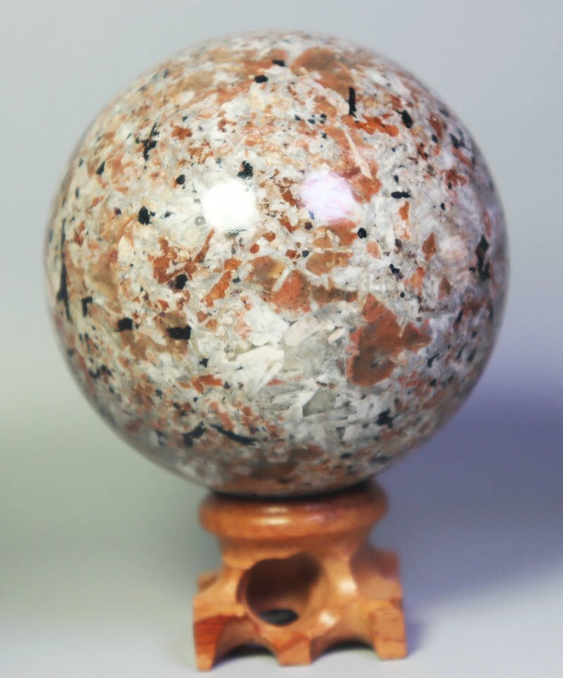 67mm Natural Maple leaf Red Granite Quartz Crystal Sphere Ball Healing / Stand