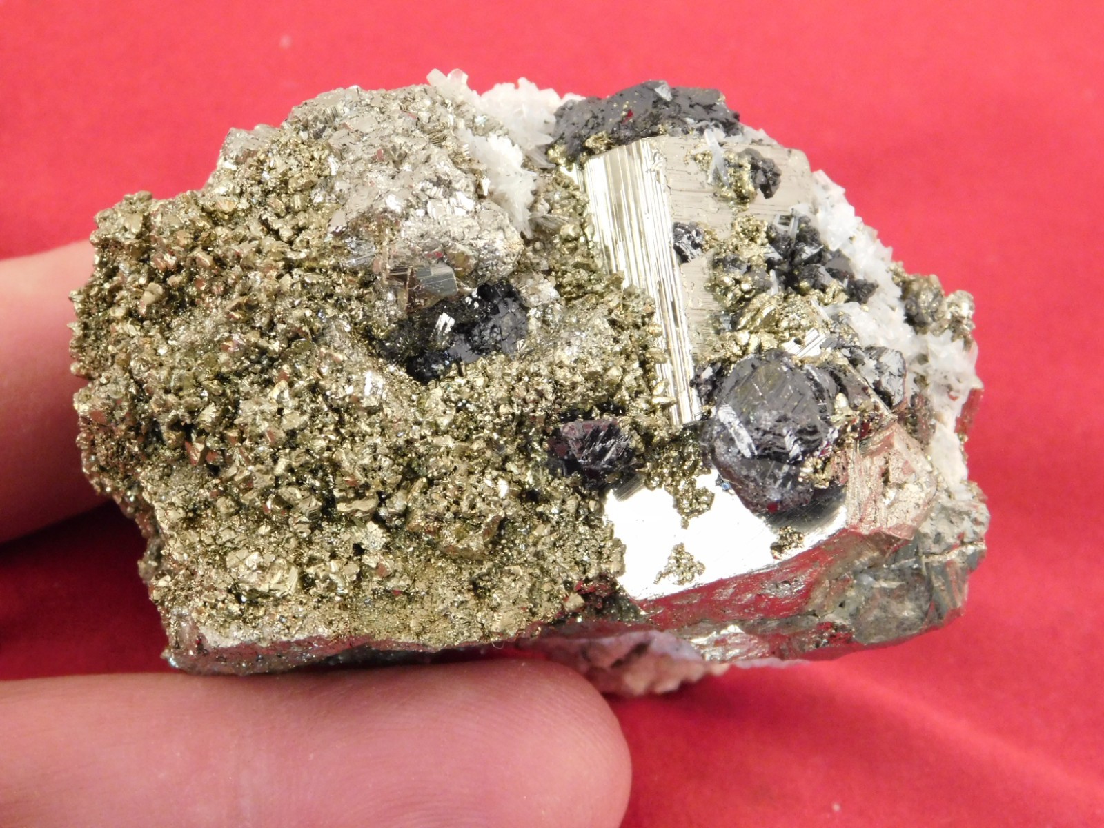 Druzy PYRITE Crystal CUBE Cluster with Sphalerite and Chalcopyrite Peru 217gr