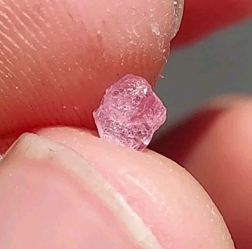 GORGEOUS PINK MONTANA SAPPHIRE