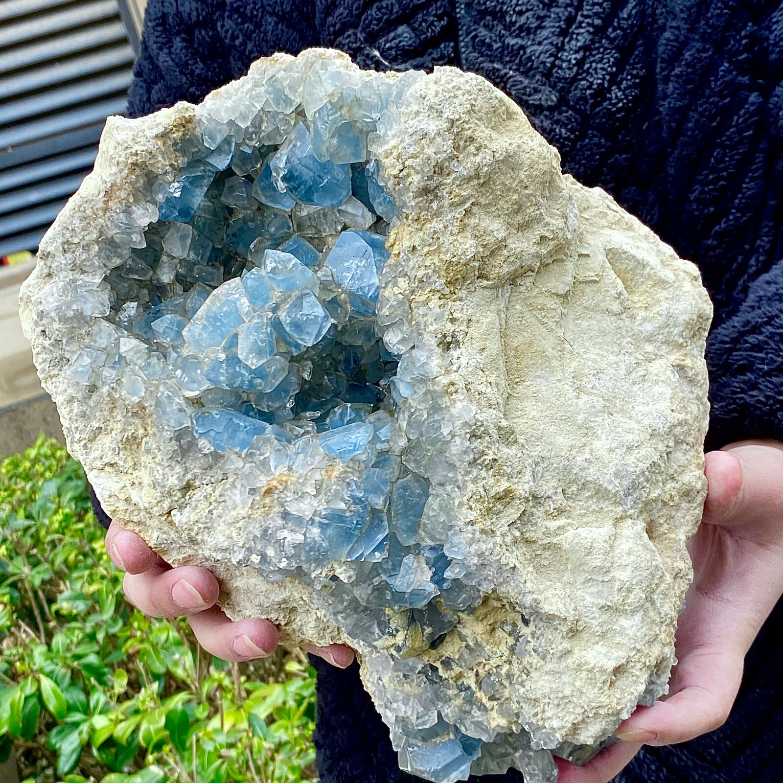 23.06LB Top natural blue crystal cave quartz crystal cave mineral specimens