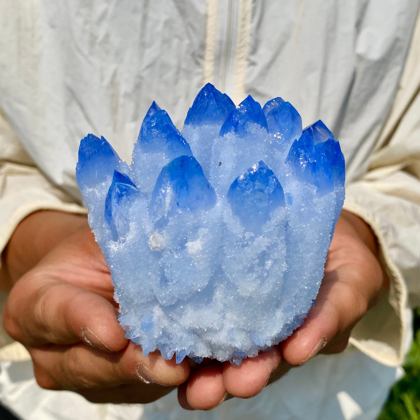 422G Newly discovered blue crystal cluster flower shaped mineral specimen