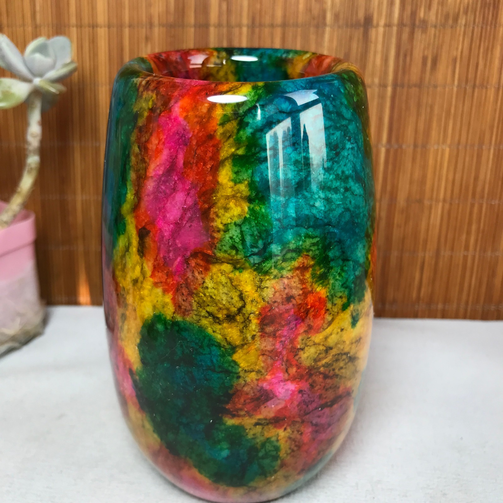 Natural “Seven Colors Jade” vase specimen -Taiwan China 1050g 129mm A3729